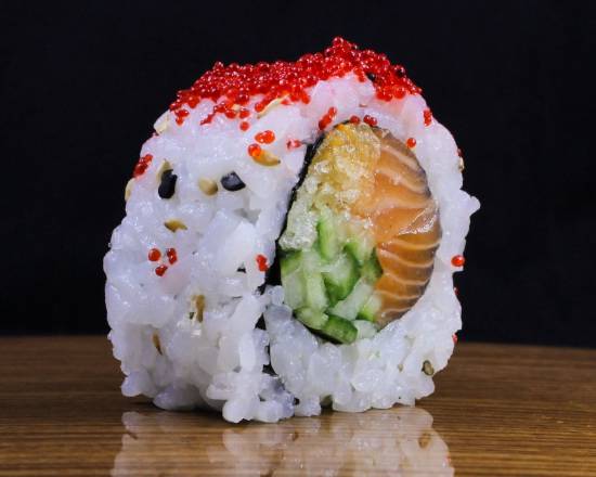 Rouleaux de maki saumon épicé / Spicy Salmon Maki Roll 辣三文卷